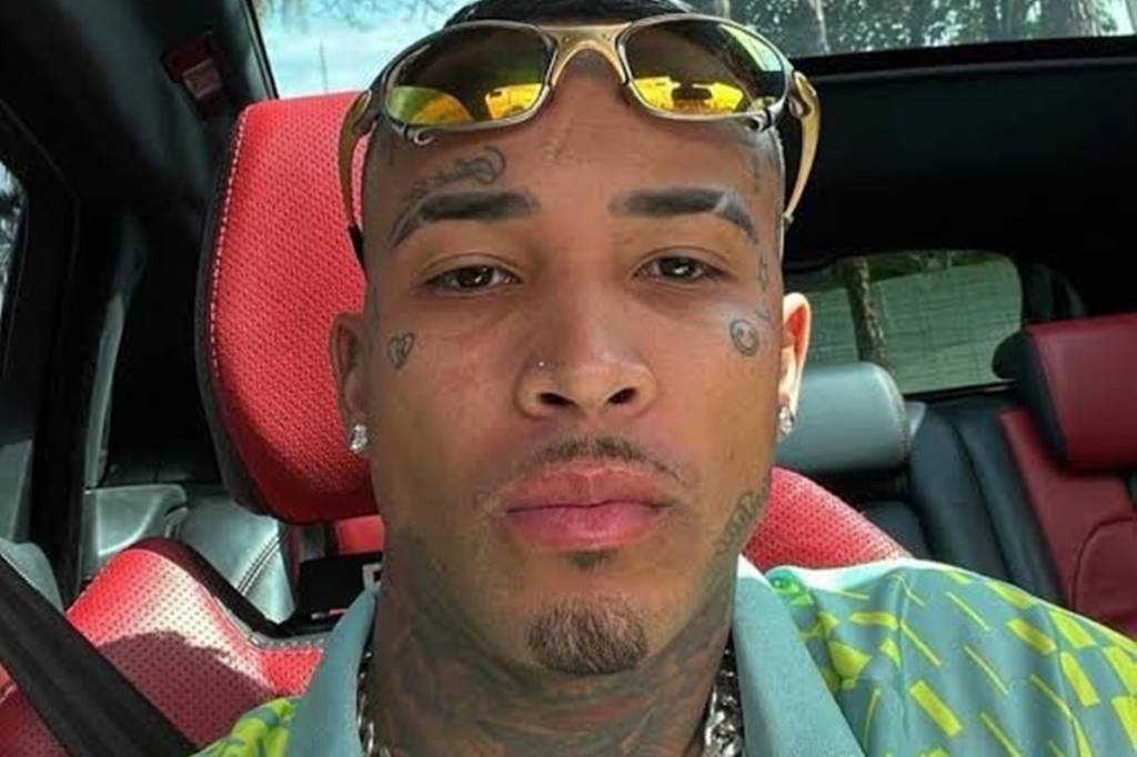 Polícia apreende celulares e Porsche na casa de Gato Preto e Bia Miranda