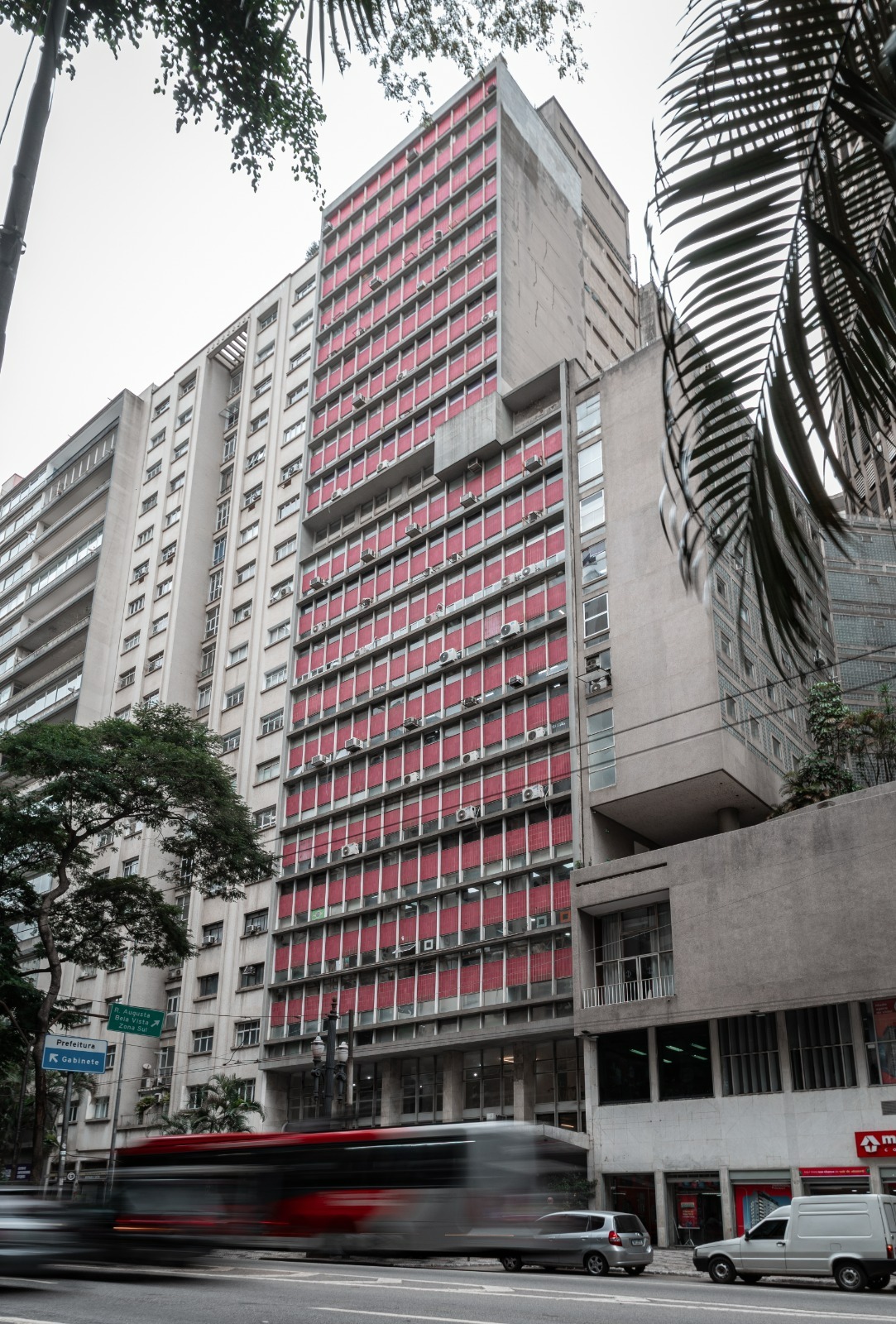 Prédio histórico na Avenida São Luís renasce como espaço de ateliês