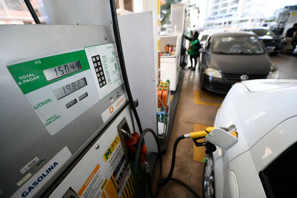 Saiba como se prevenir de golpes em postos de combustível