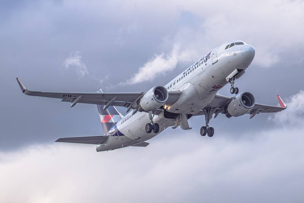 LATAM tem upgrades em seus voos, com nova classe e Wi-Fi a bordo