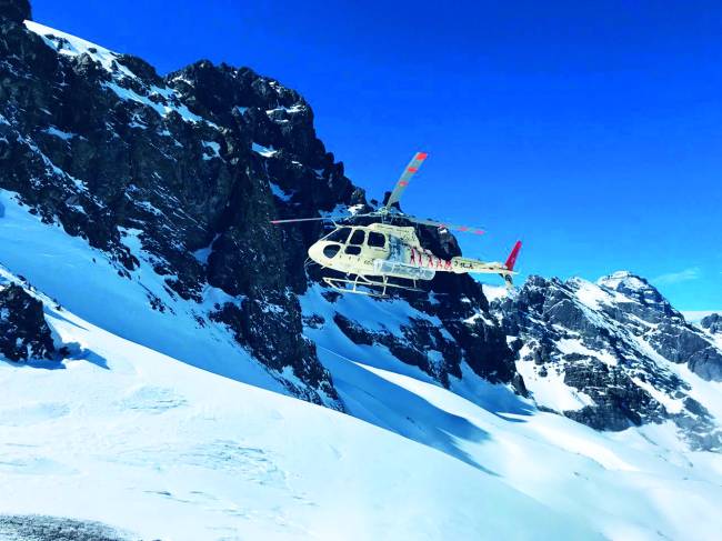 Passeio de helicóptero pelos Andes Passeio de helicópteros pelos Andes