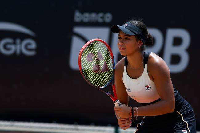 Tenista Nauhany Silva