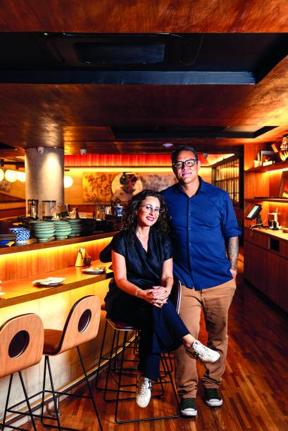 Hirá Izakaya: Valéria e Daniel Hirá Izakaya: Valéria e Daniel