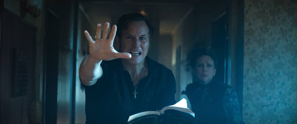 ‘Invocação do Mal 4’ dá adeus à franquia com sensação de dever cumprido