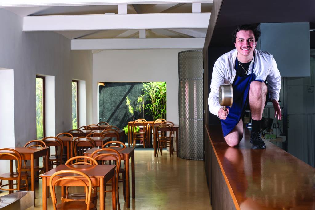 Iago Jacomussi, do Jacó, é o Chef Revelação do COMER & BEBER 2025