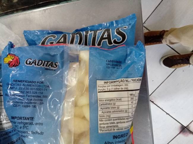 Jandira - EMEB Monteiro Lobato - Alho Congelado com prazo vencido (2).