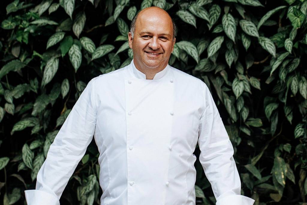 Roberto Eid Philipp, da rotisseria Boleta, participa de evento na França