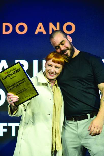 Os bartenders Stephanie Marinkovic e Danilo Rodrigues Os bartenders Stephanie Marinkovic e Danilo Rodrigues