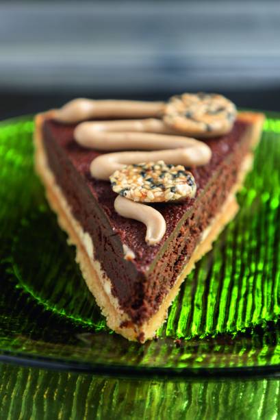 A confeitaria de Pinheiros: torta de chocolate e tahine
