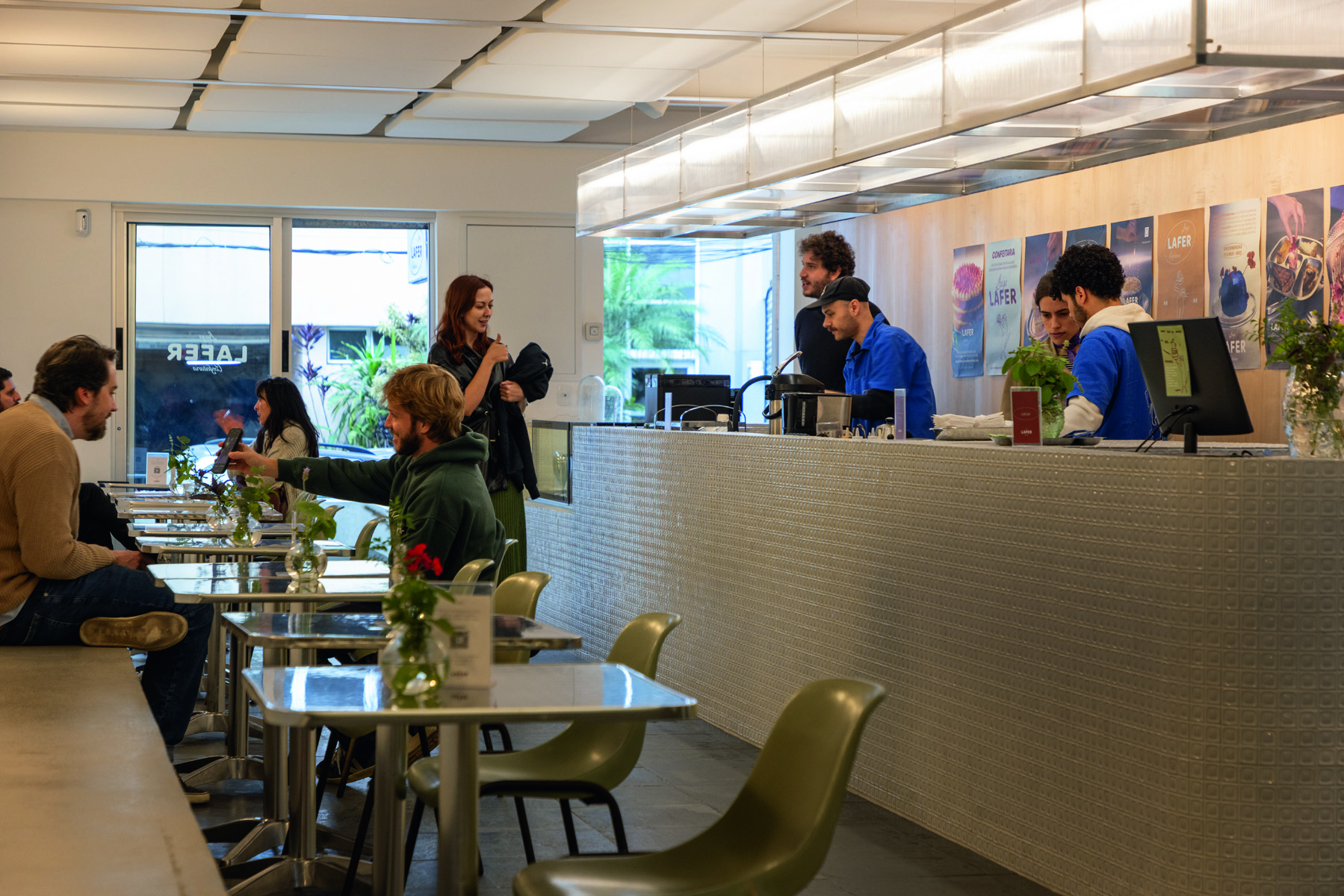 Luiza Lafer Confeitaria A confeitaria de Pinheiros: doces como a torta de chocolate e tahine