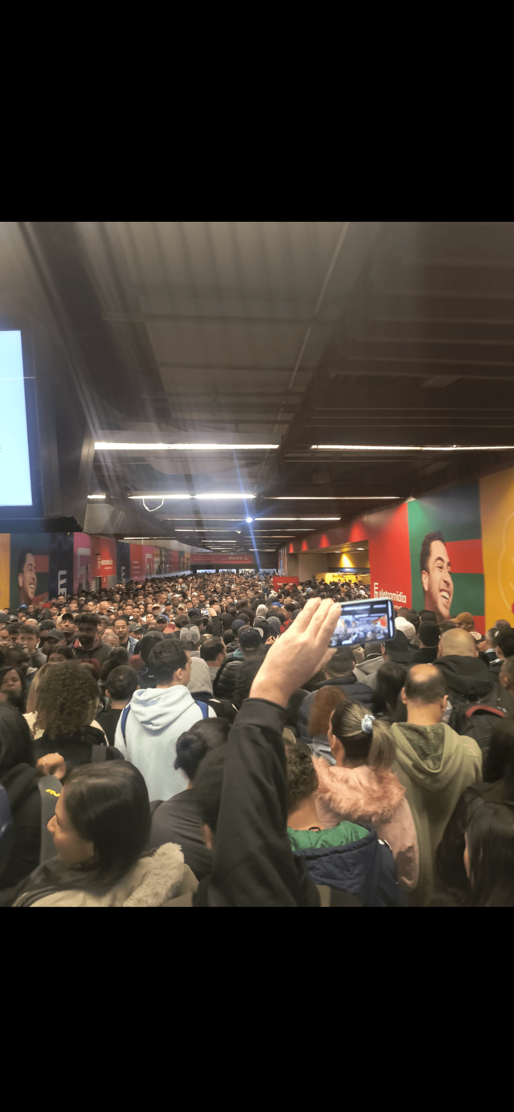 O que aconteceu na Linha 4-Amarela do metrô de SP nesta terça (21)?