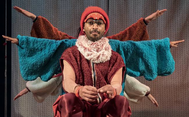 Espetáculo do Grupo Folias discute gênero e liberdade de expressão