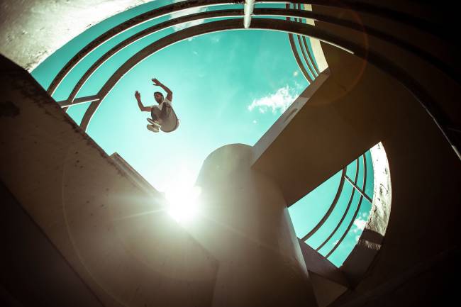 Conheça Danilo Alves, paulistano que levou o parkour das ruas de Osasco ao Theatro Municipal