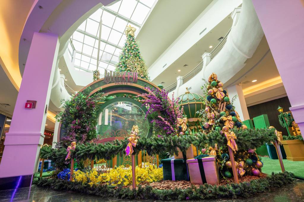 ‘Wicked’ vira tema natalino em decoração do Mooca Plaza Shopping