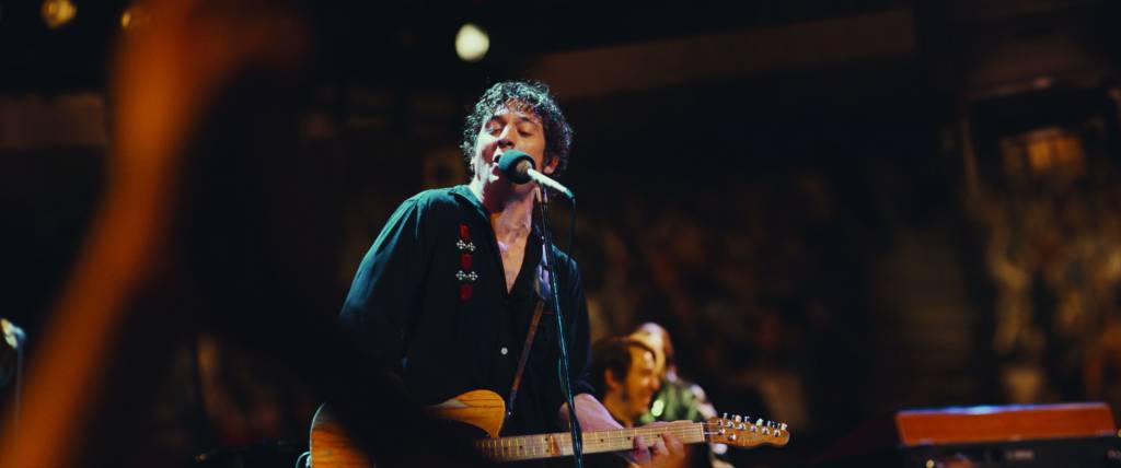 Cinebiografia de Bruce Springsteen mostra traumas e depressão do ídolo